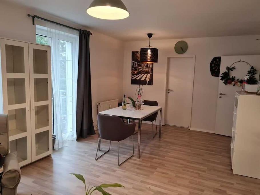 Gemuetliche & Ruhige Unterkunft Erftstadt Ngoại thất bức ảnh